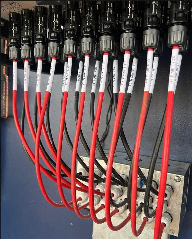 Conexiones de strings fotovoltaicos identificadas